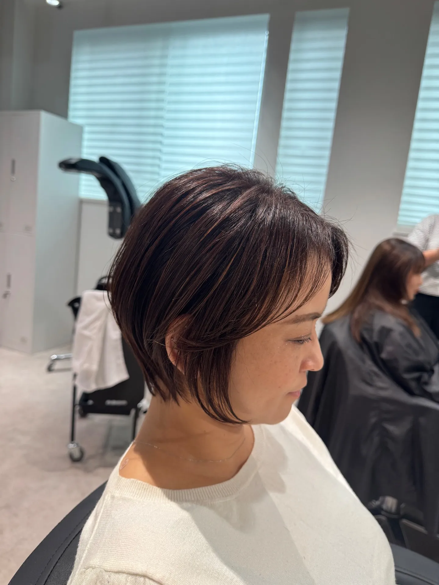 ハイライトなしでもOK　白髪ぼかしで若々しい髪色を楽しむ秘訣